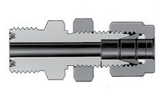 Фитинг с торцевым кольцевым уплотнением VCO и трубным обжимным фитингом с монтажной гайкой