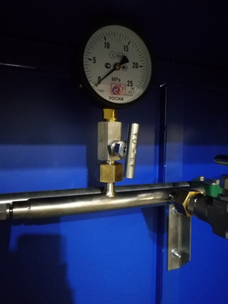 Рампа наполнительная  на 2 баллона РНП 02/01/200 Рампа наполнительная  на 2 баллона РНП 02/01/200