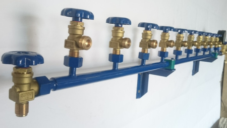 Рампа разрядная на 8 баллонов РР 01/08/200