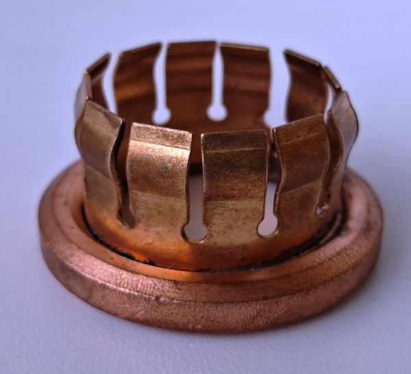 линза гайки рот 40